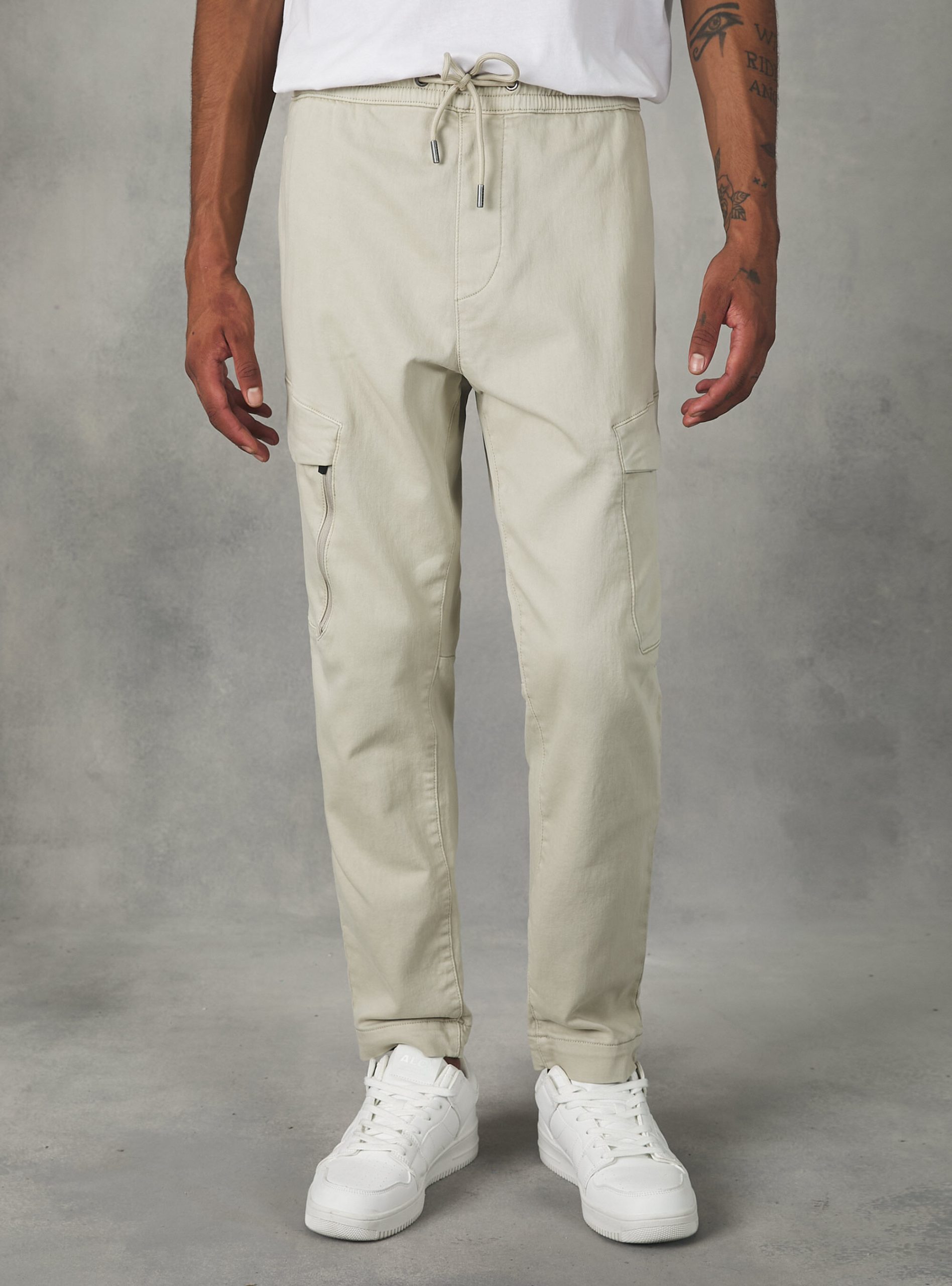 Alcott Bg3 Beige Light Jogger Trousers With Large Pockets Männer Stilvoll Hosen – 2
