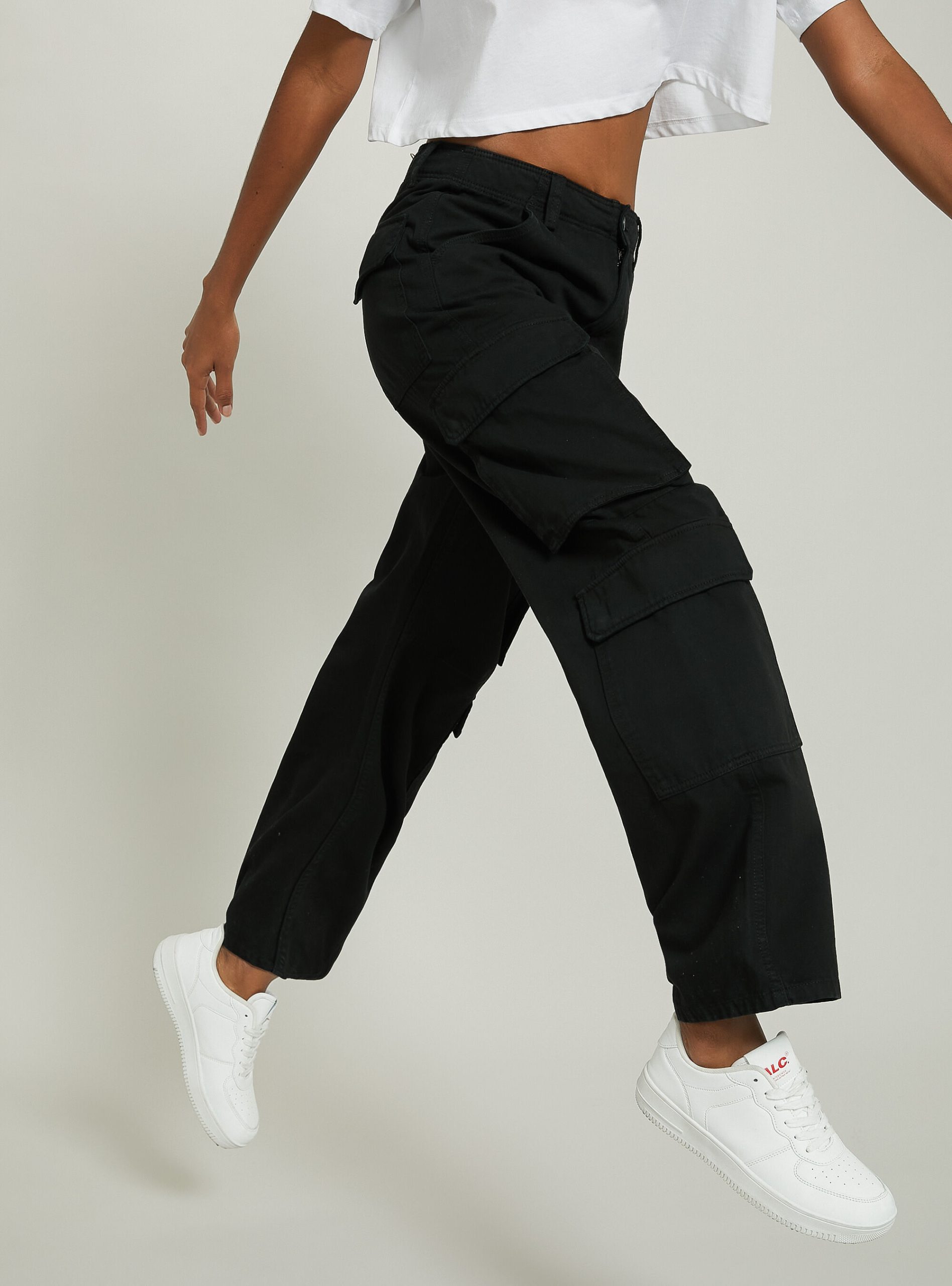 Alcott Qualität Hosen Bk1 Black Frauen Multicargo Twill Trousers – 1