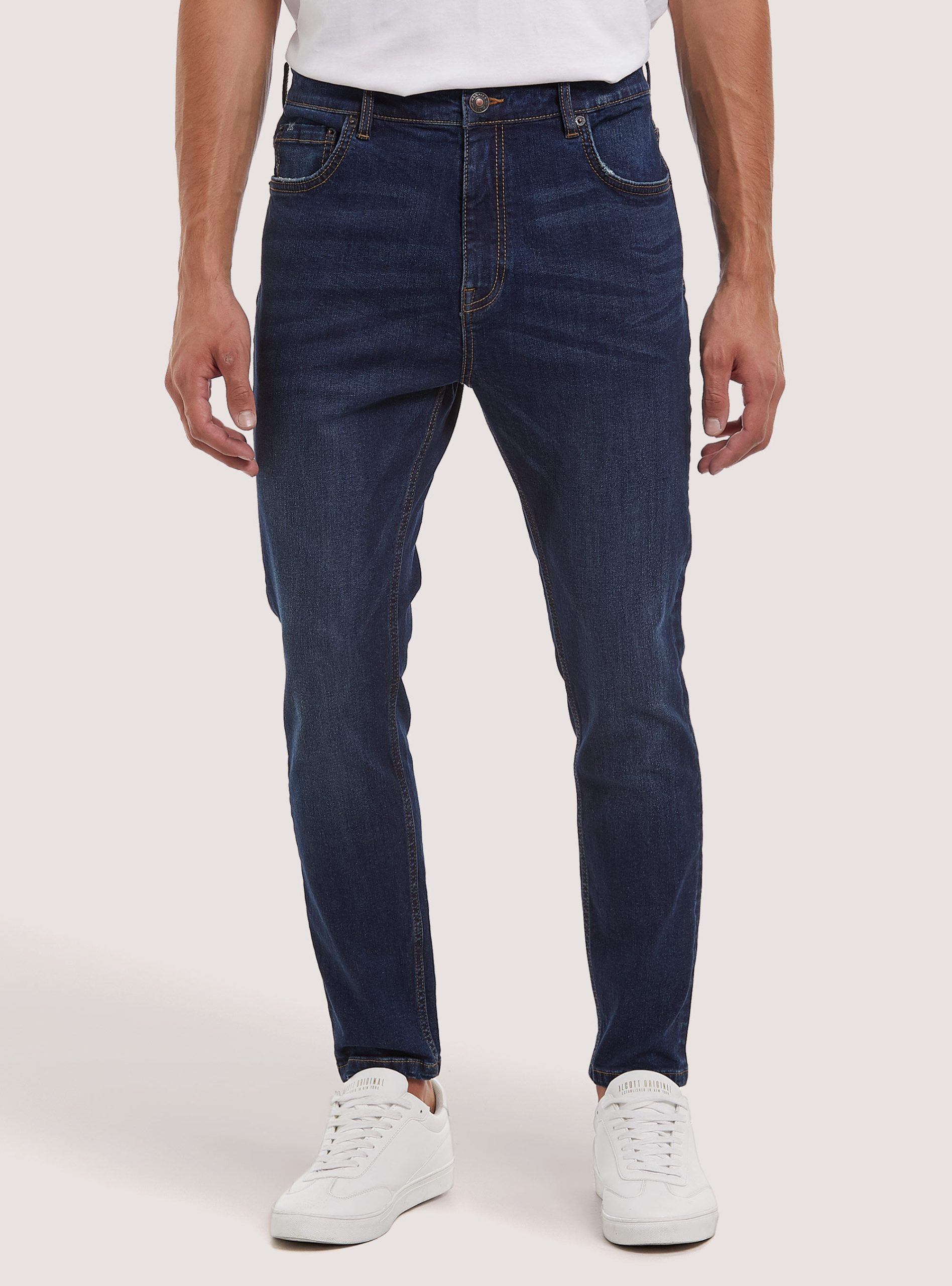 Alcott Stretch Denim Carrot Fit Jeans D002 Medium Dark Blue Jeans Männer Tiefstpreis – 1