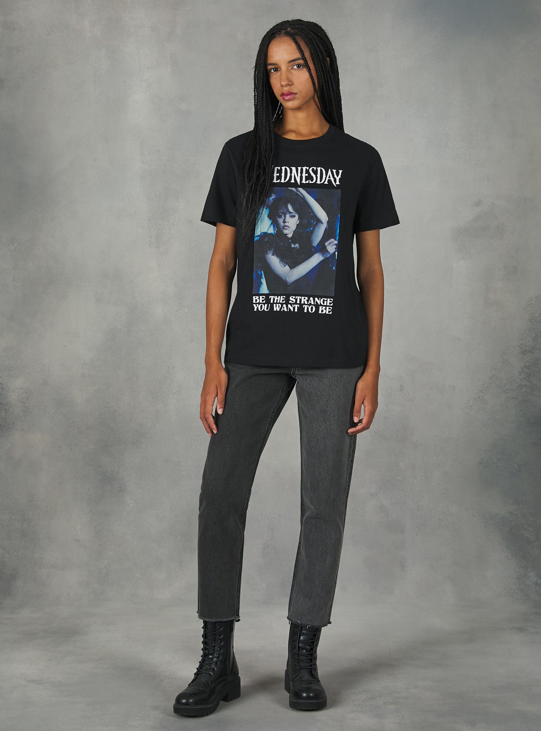 Bk1 Black Produktqualitätsmanagement T-Shirt Frauen Wednesday / Alcott T-Shirt – 2