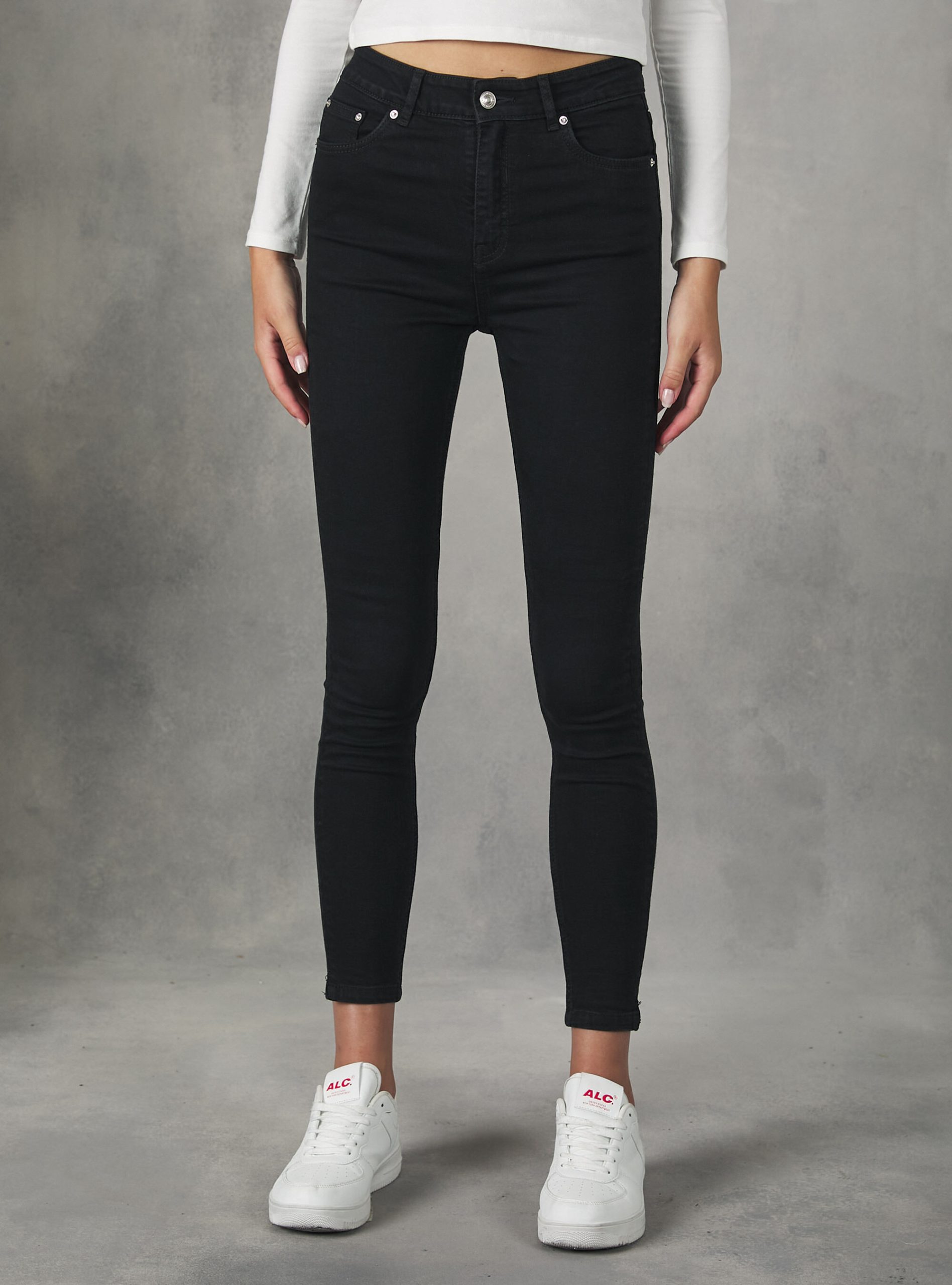 Frauen D000 Black Alcott Wartungsfreundlich High-Waisted Super Skinny Jeans Jeans – 2