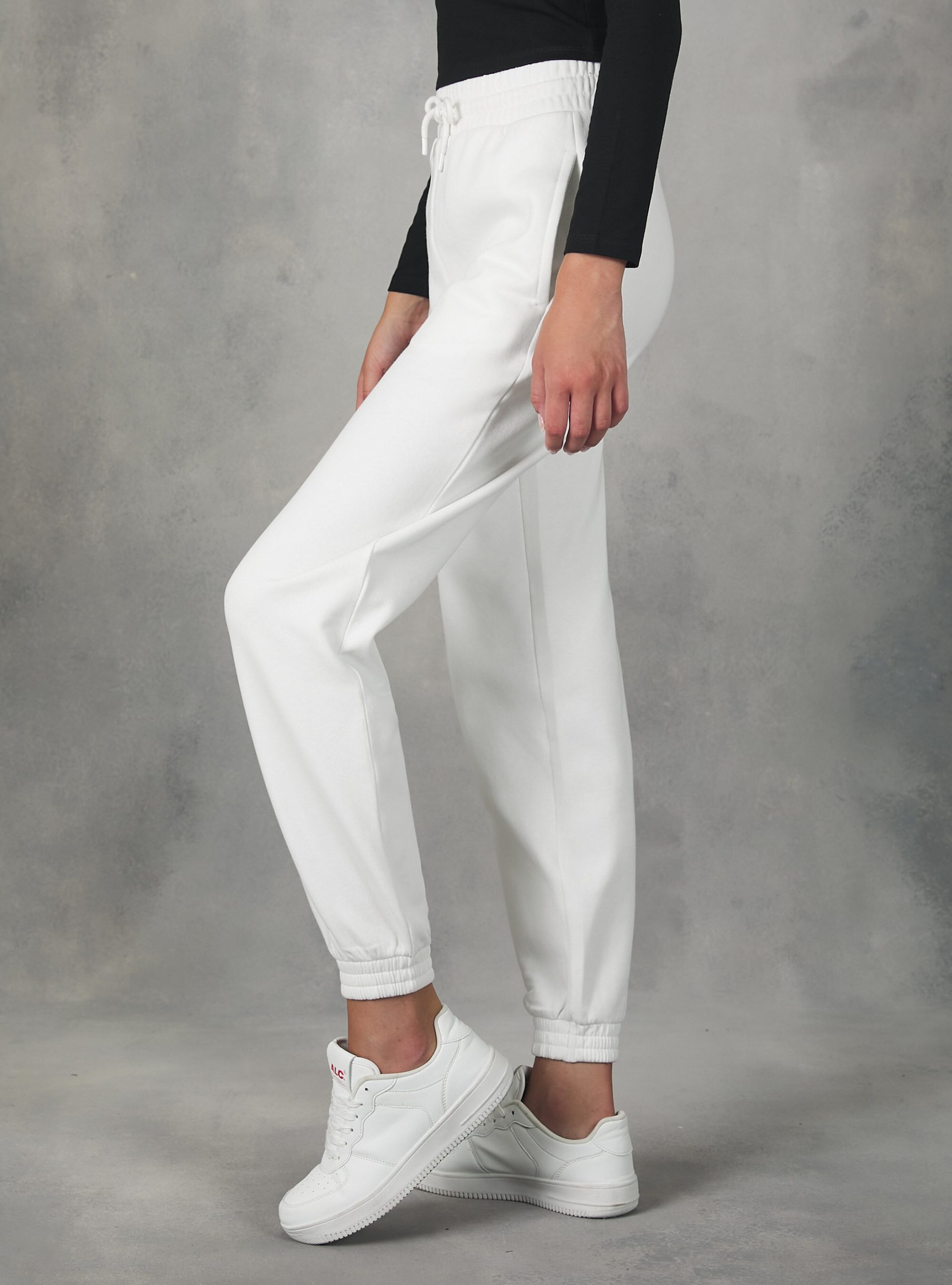 Hosen Frauen Wh2 White Alcott Garantie Plush Jogger Trousers – 2