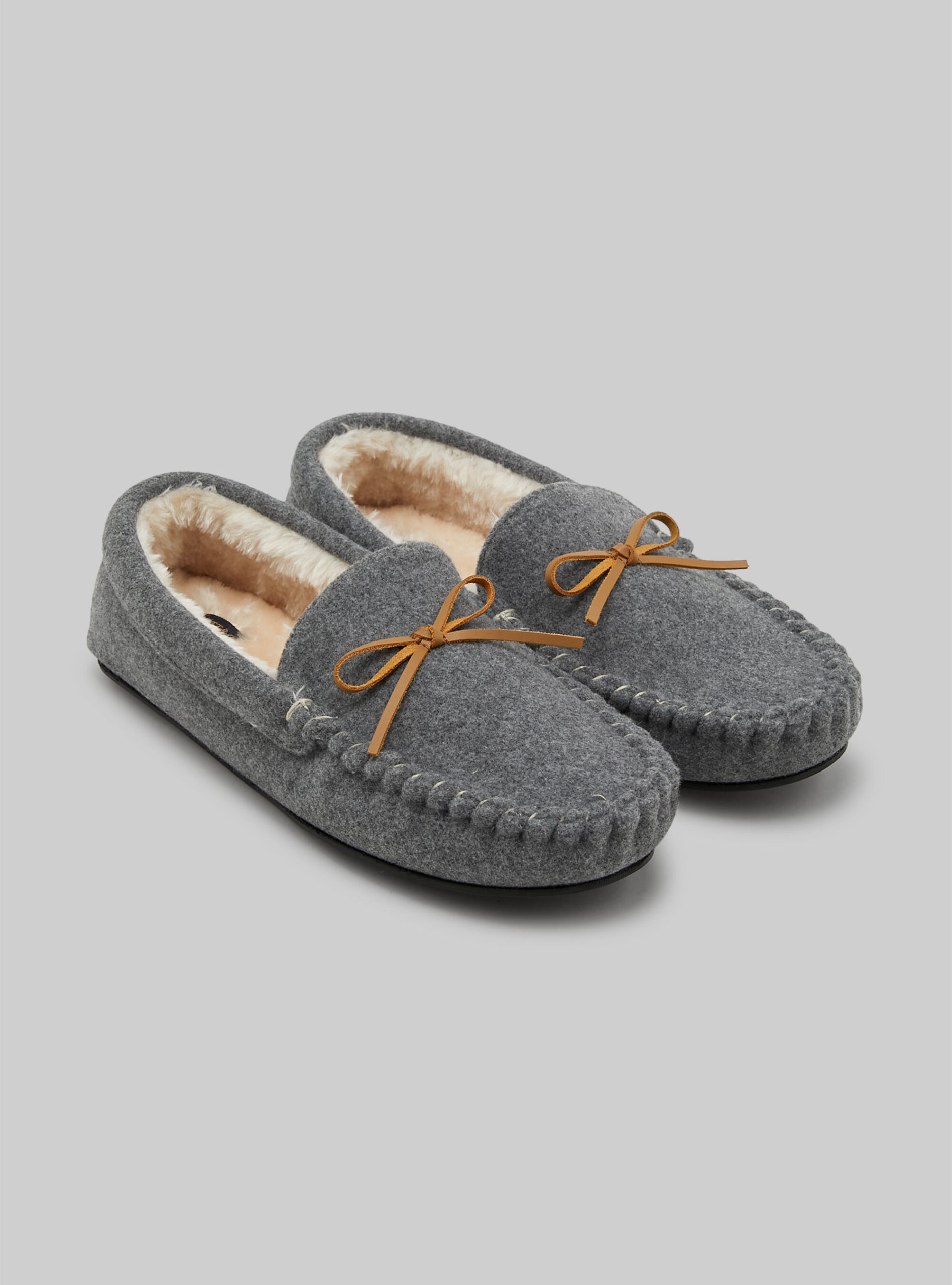Männer Gy2 Grey Medium Alcott Schuhe Kaufen Pantoffeln Im Mokassin-Stil Mit Kunstfellfutter – 1