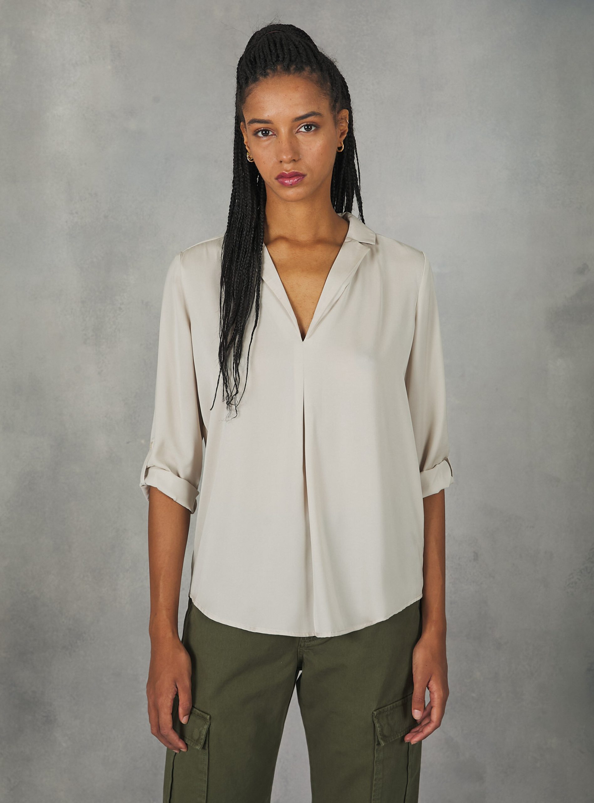 Plain-Coloured Blouse With Lapel Neckline Frauen Bg3 Beige Light Alcott Kampagne Hemden – 1